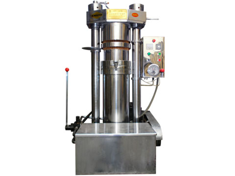 為什么液壓榨油機(jī)能夠得到廣大客戶的青睞呢?(圖1) 為什么液壓榨油機(jī)能夠得到廣大客戶的青睞呢?(圖1)